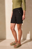FLATTEN IT PULL ON SHORT W/BUTTON DTL- Black
