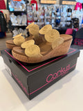 Corky’s Make a Toast Wedge- Natural